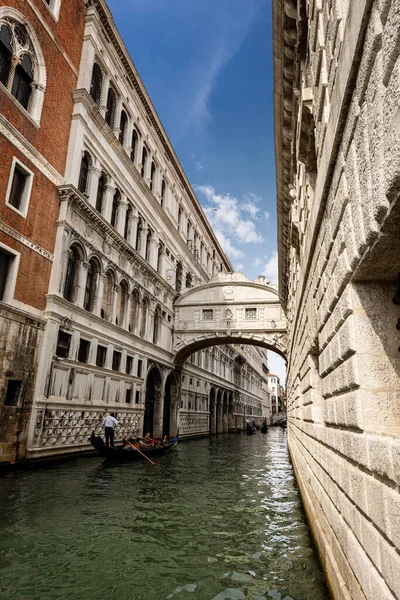 Venice Olaszország 2015 Szeptember Híres Sóhajok Hídja Ponte Dei Sospiri — Stock Fotó