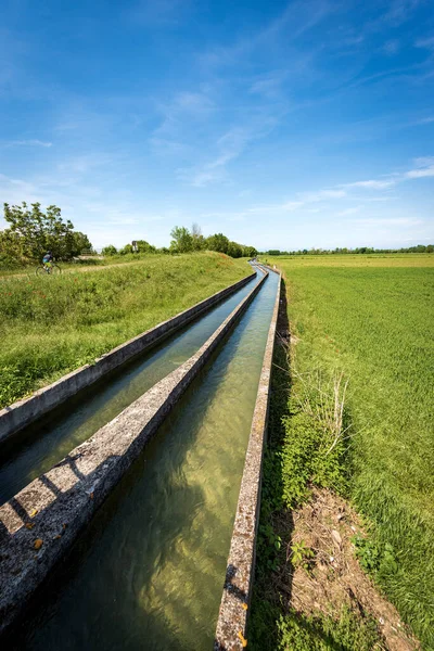 Two Small Concrete Irrigation Canals Rural Scene Padan Plain Valley — Stock Photo, Image