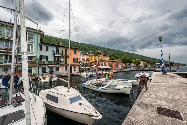 Haven Van Het Kleine Dorpje Castelletto Brenzone Toeristenoord Aan Kust — Stockfoto