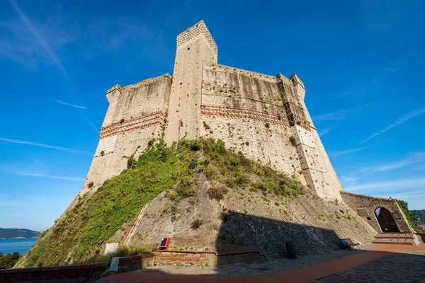 Primer Plano Del Antiguo Castillo Lerici 1152 1555 Centro Turístico —  Fotos de Stock