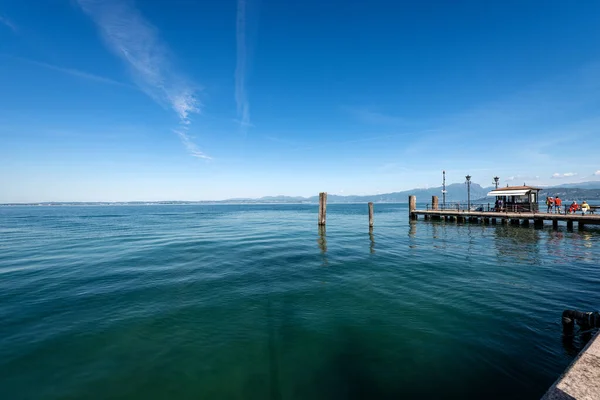 Jestem Lago Garda Jezioro Garda Portu Małym Miasteczku Lazise Pomostem — Zdjęcie stockowe