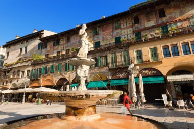Piazza delle erbe - verona, İtalya