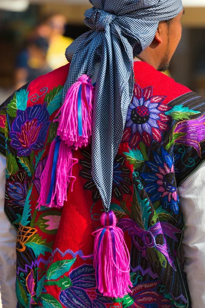 Мексиканское платье - Zinacantan Chiapas Mexico — стоковое фото