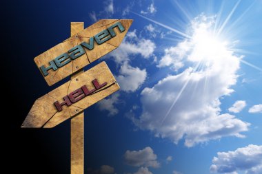 Cennet ve cehennem - oturum üzerinde mavi gökyüzü