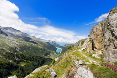 Val Ghilarda ve Lago d'Arno - Lombardy İtalya