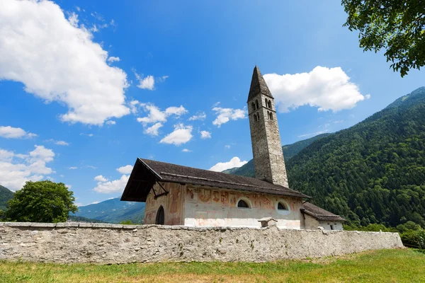 Kostel Sant'Antonio Abate - Pelugo Trento, Itálie — Stock fotografie