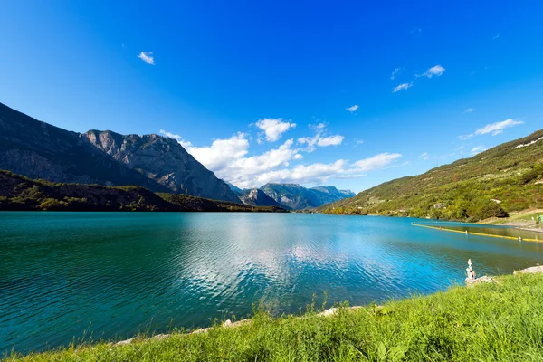 Lago Cavedine - Trentino Italia — Foto de Stock