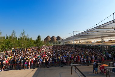 Ziyaretçi - Expo Milano 2015 uzun kuyruk
