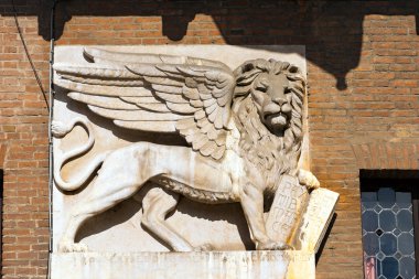 St mark aslan, verona - İtalya kanatlı