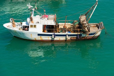 Trol balıkçı teknesi - liguria İtalya