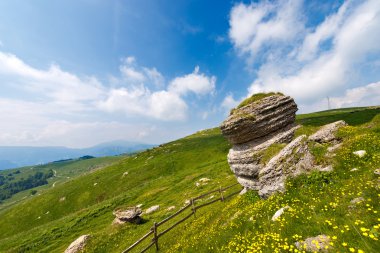 Karstik aşındırma oluşumları - Lessinia İtalya