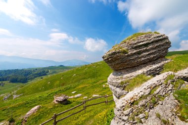 Karstik aşındırma oluşumları - Lessinia İtalya