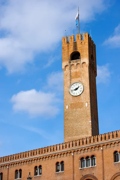 Громадянська вежа - Тревізо Італії — стокове фото