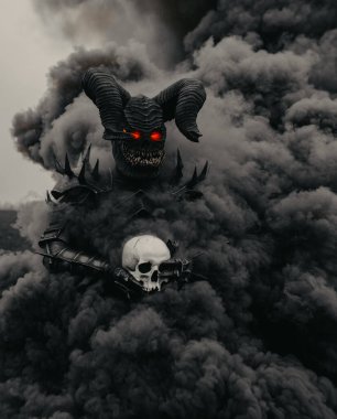 Mutant savaşçı parlayan gözleriyle ayakta duruyor ve siyah bir dumana karşı insan kafatasını elinde tutuyor..