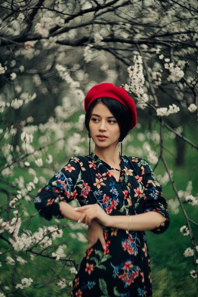 Portrait Young Brunette Woman Beret Spring Blossoming Apricot Trees — 스톡 사진