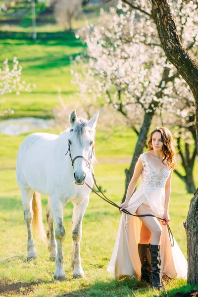 Bride Long White Dress Walks White Horse Leads Reins Spring — Stock Photo, Image