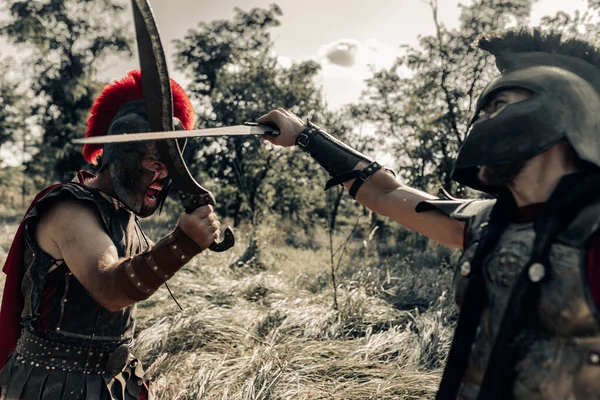 Battaglia Con Spade Tra Due Antichi Guerrieri Greci Romani Abito — Foto Stock