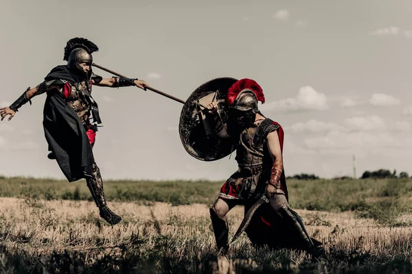 Battle Spear Sword Two Ancient Greek Roman Warriors Battle Dress — Stock Photo, Image