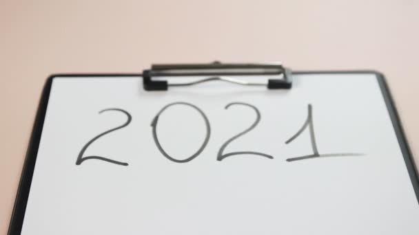 2021年概念和卫生纸、手巾、 2021年危机 — 图库视频影像