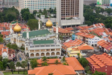 Görkemli dini Camii