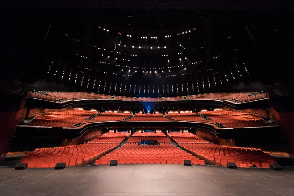 Інтер'єр грандіозного концертного залу — стокове фото