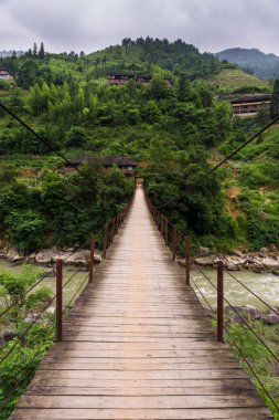 Ahşap suspention Köprüsü