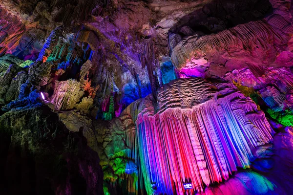 Guilin gümüş mağaralar yakın