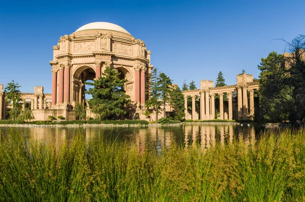 Lever de soleil au Palais des Beaux-Arts, San Francisco — Photo