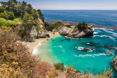 Mcway Falls Julia Pfeiffer Burns Devlet Parkı içinde