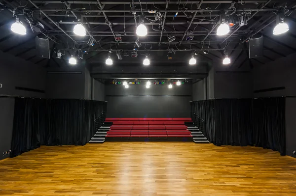 Interieur van kleine zaal — Stockfoto