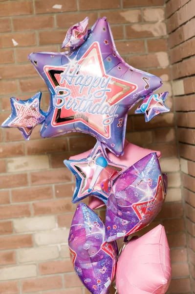 Färgglada födelsedag part ballonger — Stockfoto