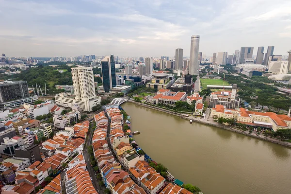 Luftfoto af moderne og historisk arkitektur i Singapore - Stock-foto