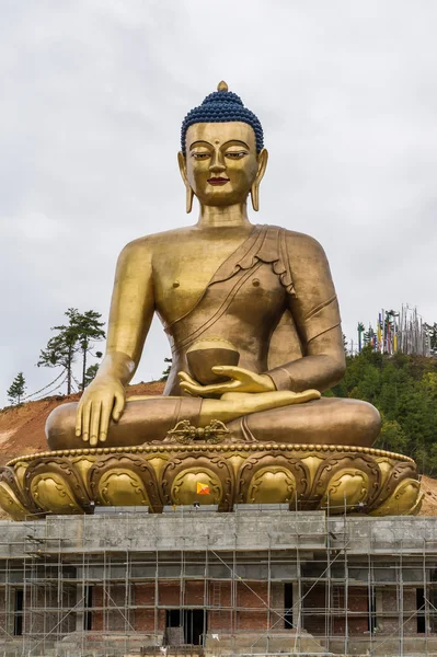 Majestatyczny posąg Buddy w Bhutanie — Zdjęcie stockowe