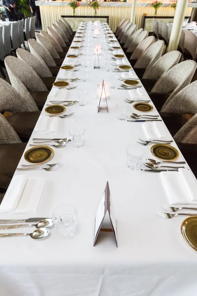 Layout de mesa de jantar luxuoso — Fotografia de Stock