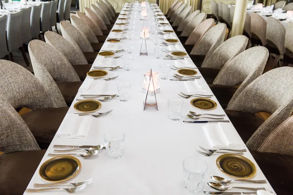Layout de mesa de jantar luxuoso — Fotografia de Stock