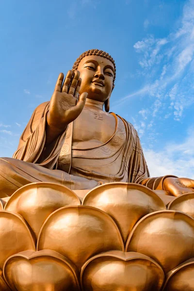 Statua Gigante Buddha Con Cielo Blu Tempio Zhengjue Jilin Cina — Foto Stock
