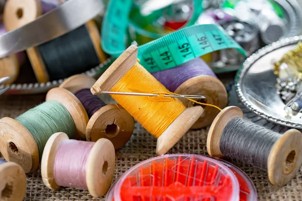 Threads Needles Sewing Items — Stock Photo, Image