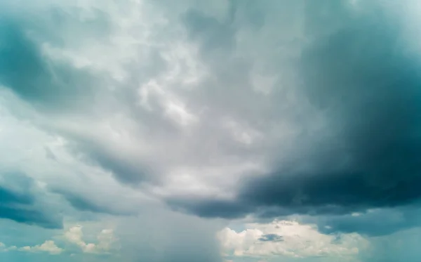 Blauer Himmel Hintergrund Mit Wolken — Stockfoto