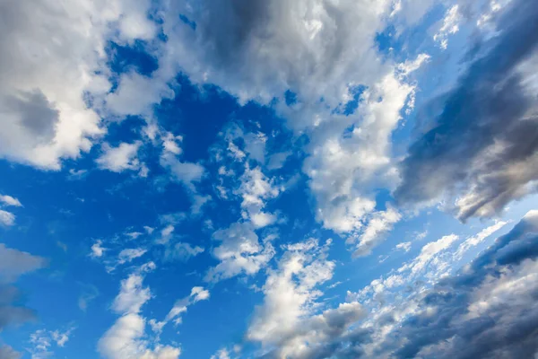 Blå Himmel Bakgrund Med Små Moln Panorama — Stockfoto