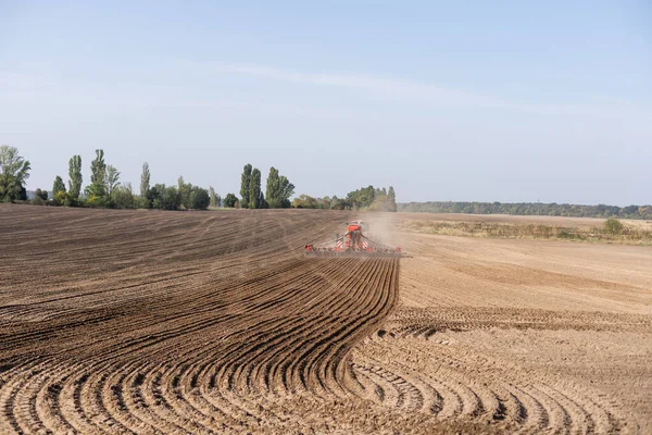 Trekker Oogstmachine Werkt Het Veld — Stockfoto