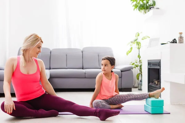 Mother Daughter Practicing Yoga Home — Stock Photo, Image