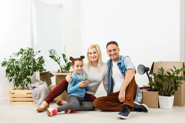 family moves to a new home