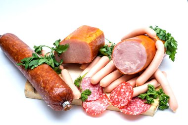 Etin her çeşidi yuvarlak bir tahtada