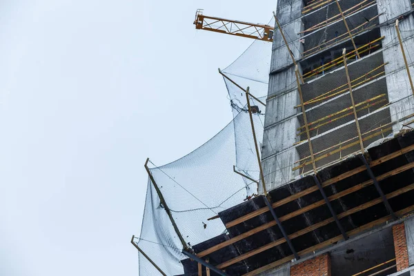 Hangbruggen Wiegen Voor Bouw Installatie Reparatie Van Gevels Van Wolkenkrabbers — Stockfoto