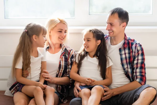 Barnfamiljer Sovrummet — Stockfoto