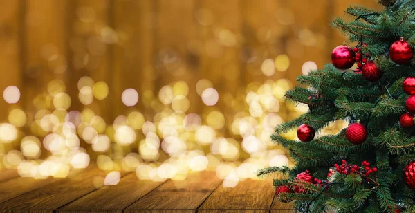 Albero Abete Decorato Con Palle Natale Legno Rustico Scintilla Backgorund — Foto Stock