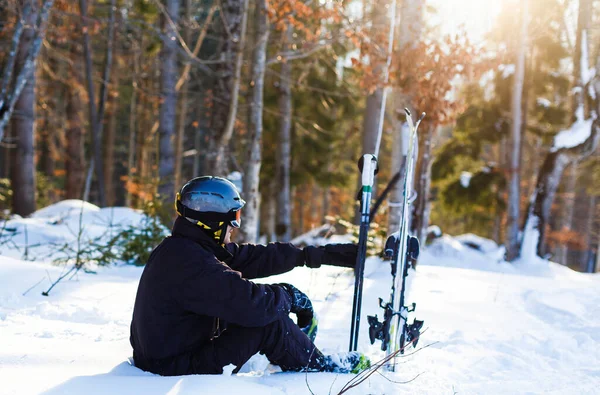 Narciarstwo Sezon Zimowy Narciarz Górski — Zdjęcie stockowe