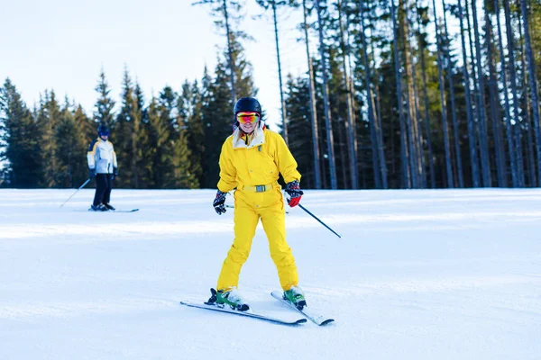 Woman Skier Enjoy Winter Sunny Day Holiday — Stock Photo, Image