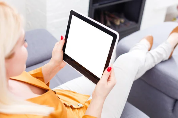 Business Woman Holding Blank Touch Screen Device — Stock Photo, Image