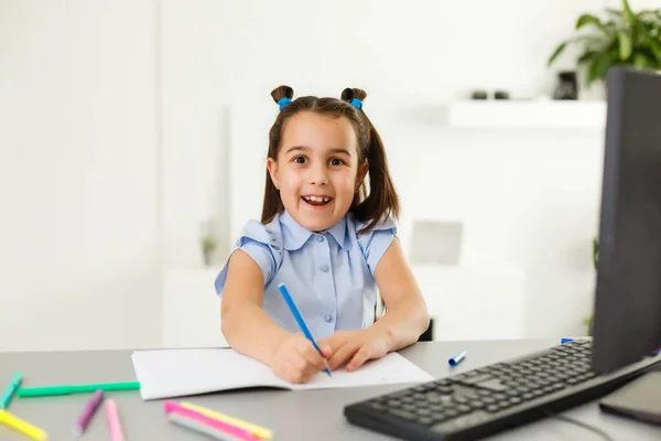 Little Girl Using Computer Concept Distance Online Learning — Stock Photo, Image